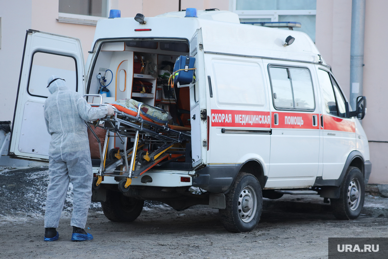 Курганский госпиталь. Фельдшеры скорой помощи 6 горбольницы в Симферополе.