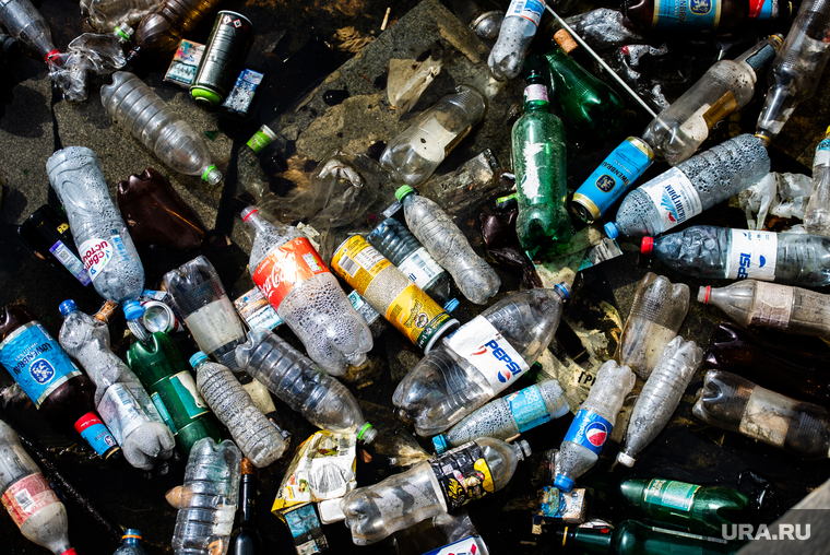 Виды Екатеринбурга, мусор, пластиковые бутылки, отходы, свалка, пластик