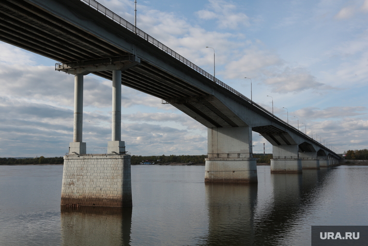Новая спортивная часть набережной. Пермь, набережная, мост, физкультура, спорт, река кама, реконструкция, набережная, мост через каму