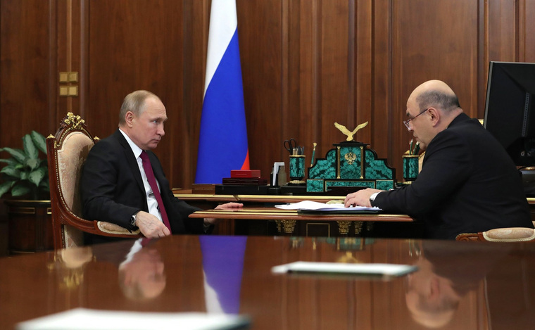 Владимир Путин поручил правительству РФ разработать план по противодействию штамму «Омикрон»