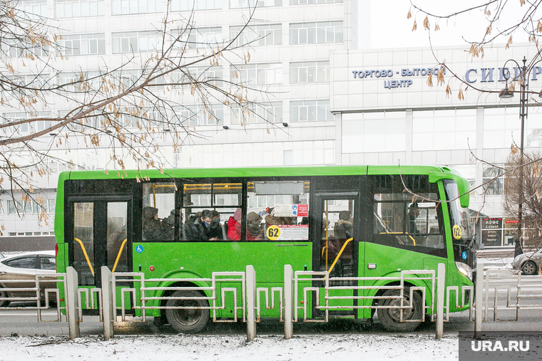 Снежный город. Тюмень, автобус, автотранспорт