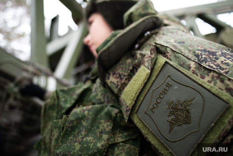 Выполнение работ на радиорелейной станции в военном городке №32. Екатеринбург, камуфляж, армия, нашивка, военнослужащий, военная форма