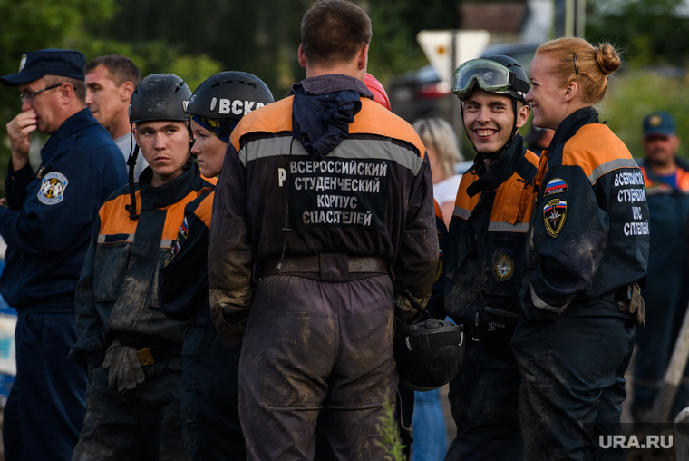 Последствия паводка в Нижних Сергах. Свердловская область, всероссийский студенческий корпус спасателей, вскс