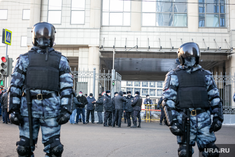 Обстановка у Мосгорсуда во время процесса над оппозиционером. Москва, полиция, мосгорсуд, омон
