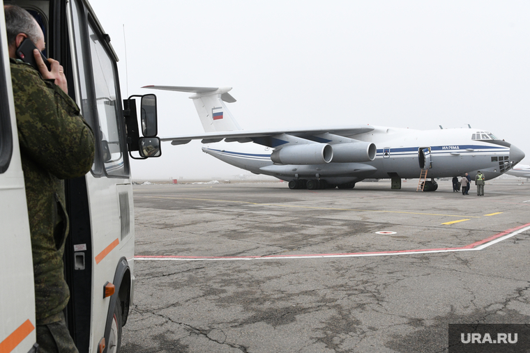 Отправка граждан России военно-транспортными самолетами. Алма-Ата, Казахстан, военно-транспортный самолет, ил76мд