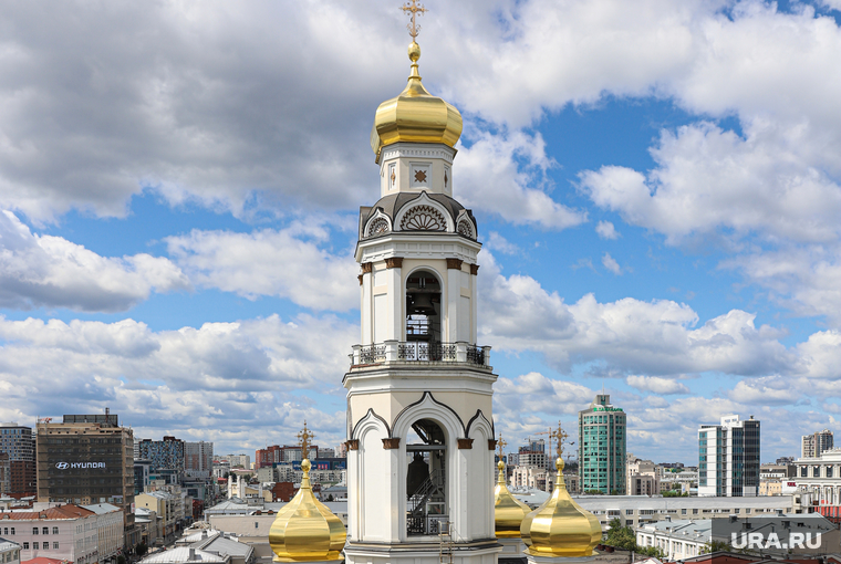 Панорама города. Екатеринбург, храм большой златоуст, большой златоуст