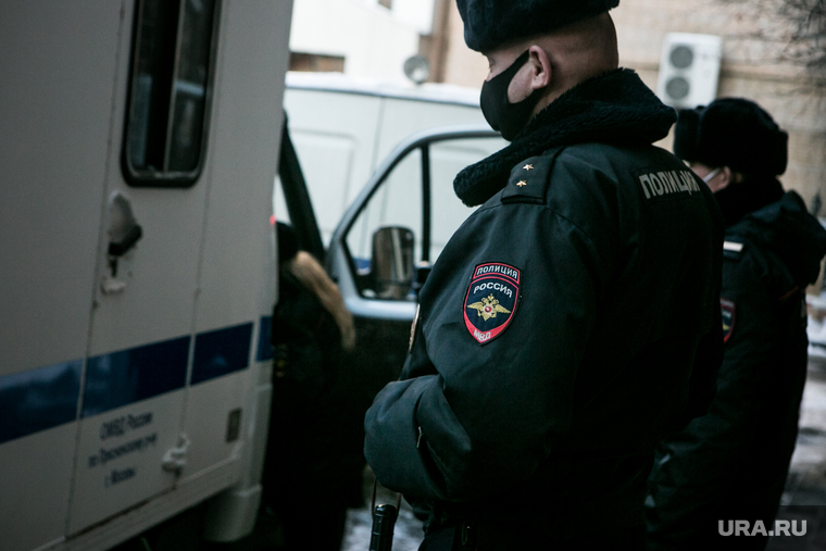 Клипарт "Полиция, доставка подсудимого". Москва, полиция