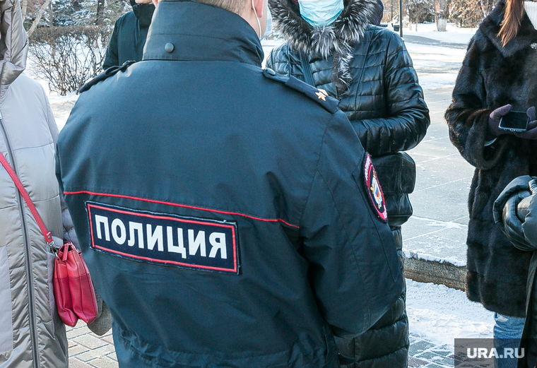 Обращение к губернатору против обязательной вакцинации к qr кодов. Тюмень, полиция, разговор с полицией, полицейский
