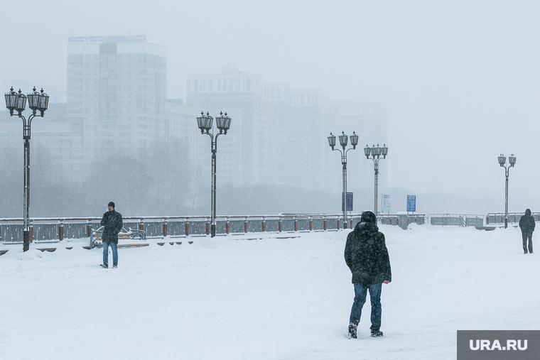 Снегопад. Тюмень, набережная, набережная тюмени, набережная туры, снегопад