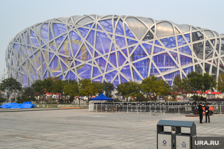 Пекин. Китай, пекин, стадион птичье гнездо