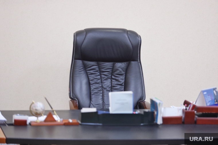 Совместная пресс-конференция Правительства Курганской области и компании "Ростелеком". Курган , отставка, пустое кресло, кресло главы