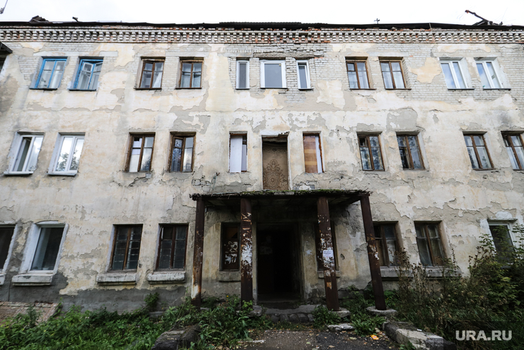 Аварийное жилье по улице Дзержинского. Курган
, старый дом, аварийное жилье, улица дзержинского, старое помещение, улица дзержинского дом 15