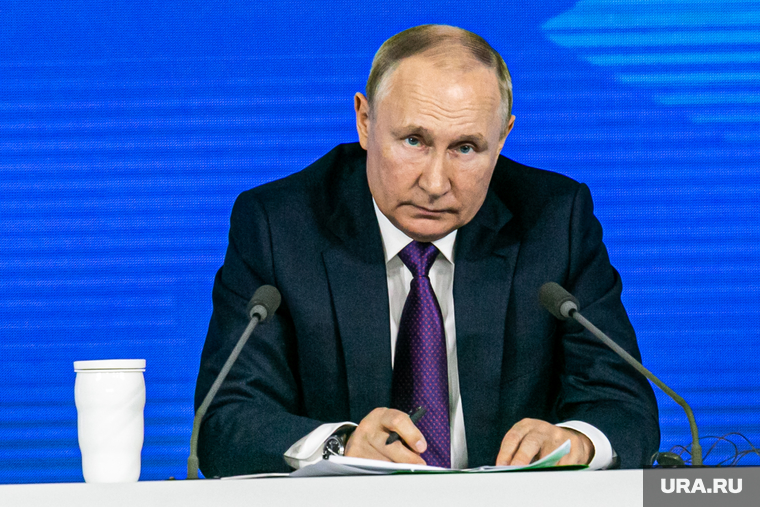 Семнадцатая ежегодная пресс-конференция президента РФ. Москва, портрет, путин владимир