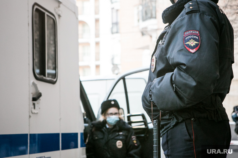 Клипарт "Полиция, доставка подсудимого". Москва, полиция