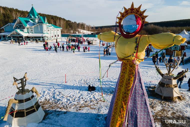 Масленица в Свердловской области, традиция, масленица, парк сказов, город арамиль, чучело зимы