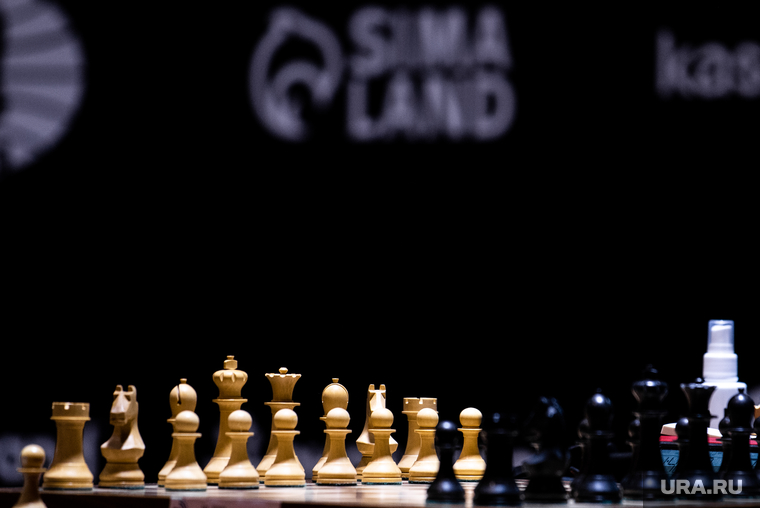 Турнир претендентов Международной шахматной федерации (FIDE). Екатеринбург, шахматы, шахматная доска, шахматная партия, шахматный турнир, шахматные фигуры