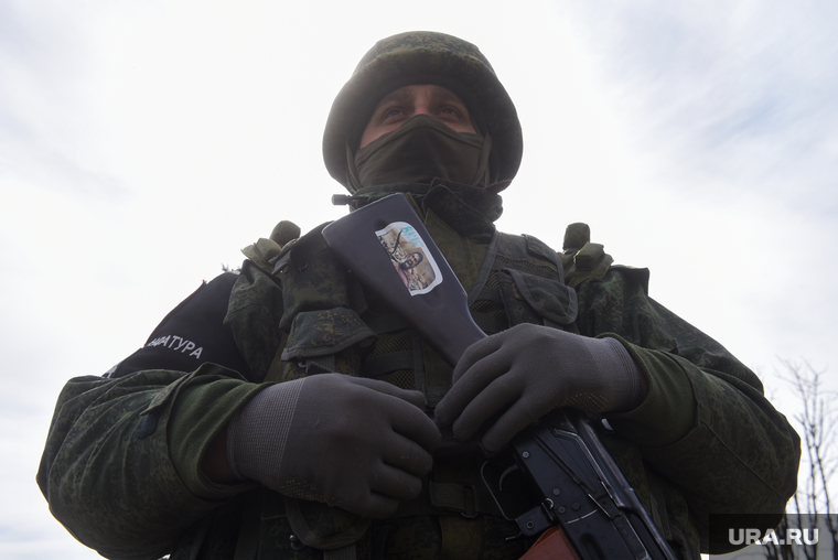 Волноваха после освобождения. ДНР, Волноваха, военные, патруль, ополченец, военная комендатура, патрулирование, зачистка, солдат, народная милиция