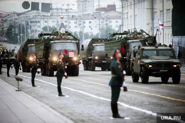 Парад Победы в Екатеринбурге, вов, день победы, парад победы