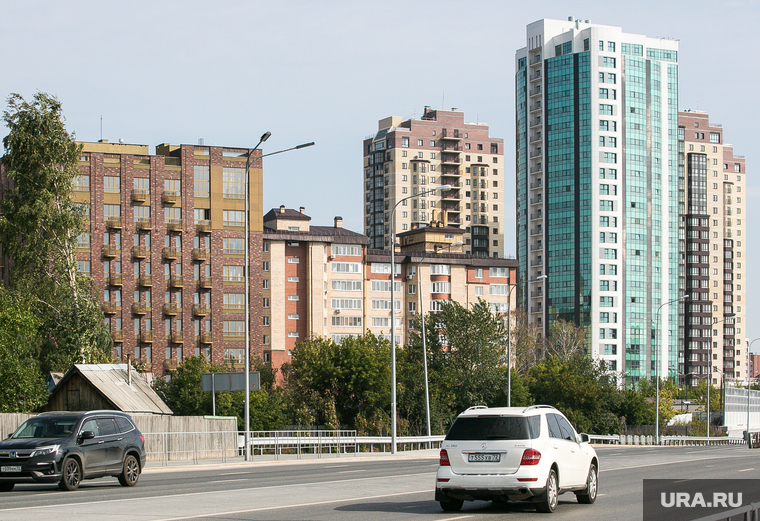 Виды города. Тюмень, многоэтажка, жилой дом, многоэтажный дом, новостройки, многоквартирный дом, панелька, квартал