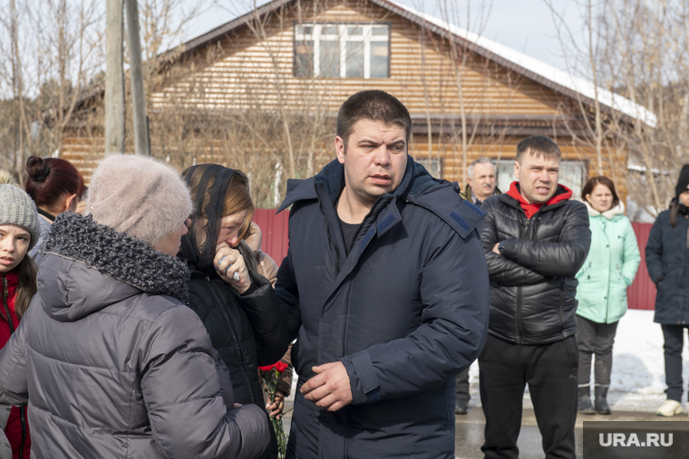 Родители 15-летней девушки до сих пор не могут поверить, что ее дочери больше нет сними