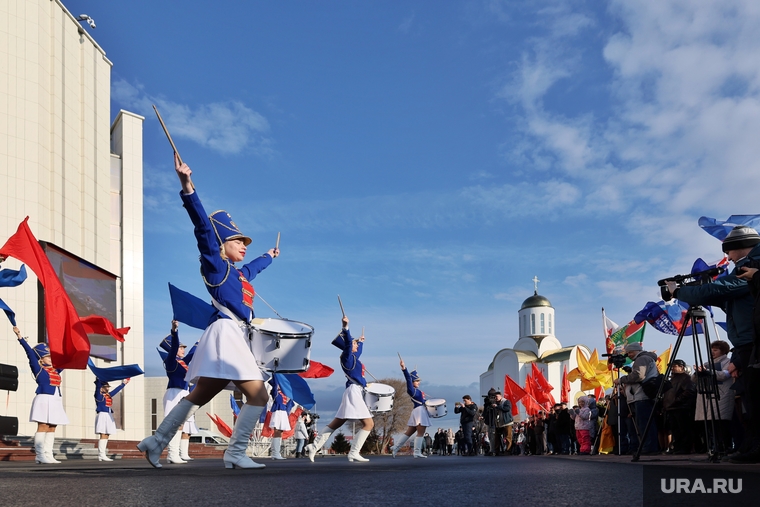 Концерт в поддержку ДНР и российской армии. Курган, филармония, танец, ансамбль