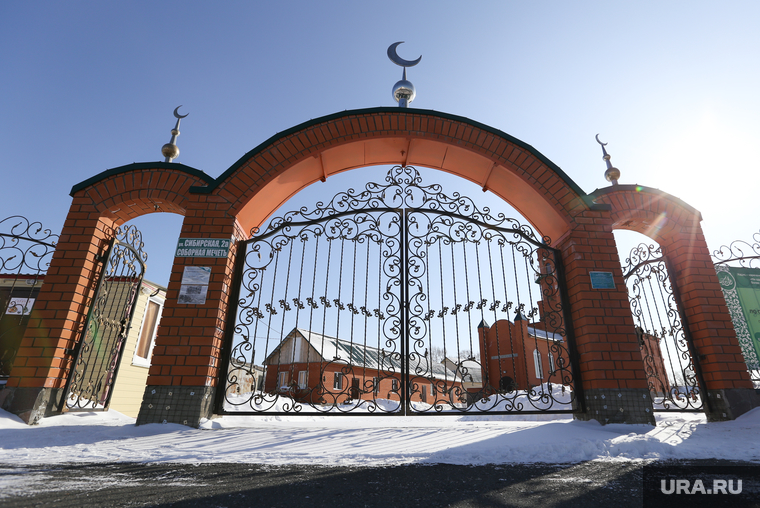 Мечеть и строительная площадка на улицах Климова и Сибирская. Курган, мечеть