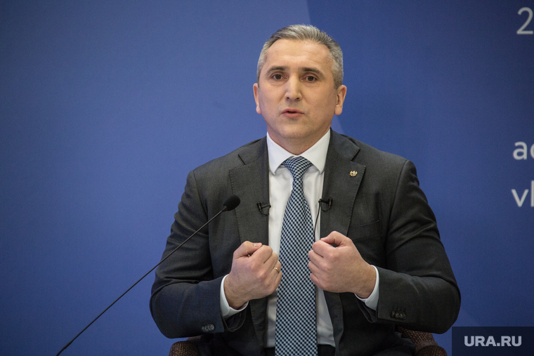 Александр Моор призвал банки насытить экономику региона деньгами