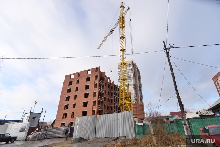 Строительная площадка на улице Климова, 129. Курган , строительный кран, строительная площадка, улица климова 129