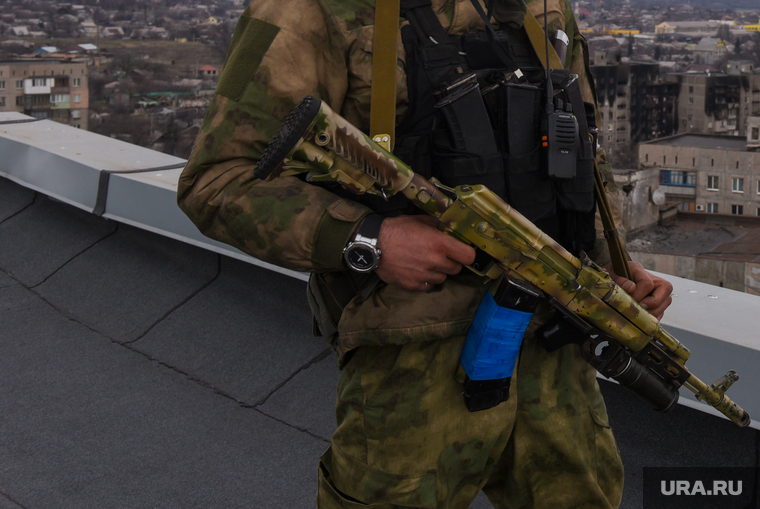 Работа чеченского добровольческого батальона Ахмат в Мариуполе. Украина, чеченцы, боец, воин, армия, военные, донбасс, война, патруль, часовой, патрулирование, ахмат, солдат, сво, кадыровцы