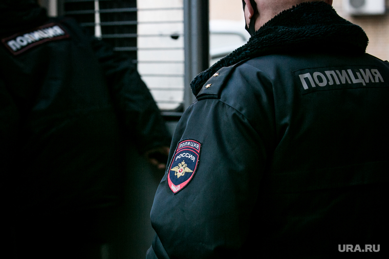 Клипарт "Полиция, доставка подсудимого". Москва, полиция