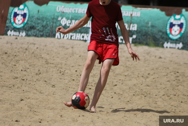 День защиты детей. Курган, мяч, футбол, песок, футбольный мяч, пляжный футбол