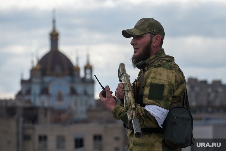 Работа чеченского добровольческого батальона Ахмат в Мариуполе. Украина, чеченцы, бой, боец, боевые действия, воин, армия, военные, донбасс, война, патруль, часовой, патрулирование, зачистка, ахмат, солдат, сво, кадыровцы