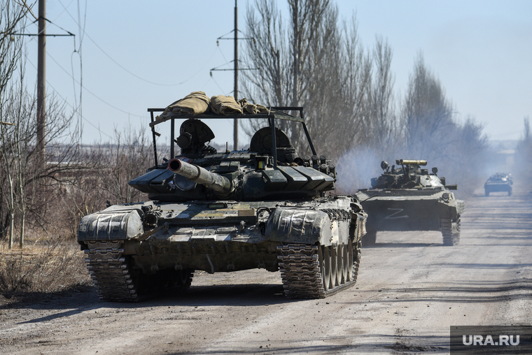 Докучаевск. ДНР, дым, колонна, армия, военные, техника, донбасс, днр, танк