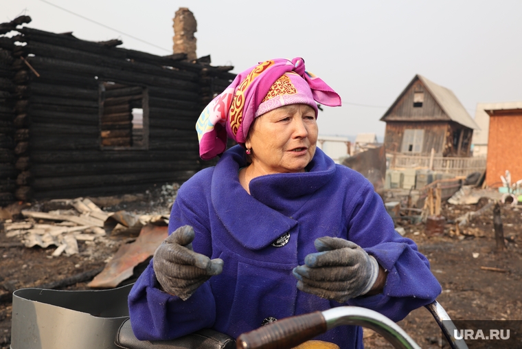 В поселке Малиновка под Курганом сгорело 55 домов. Несколько семей с детьми лишились единственного жилья и всего имущества