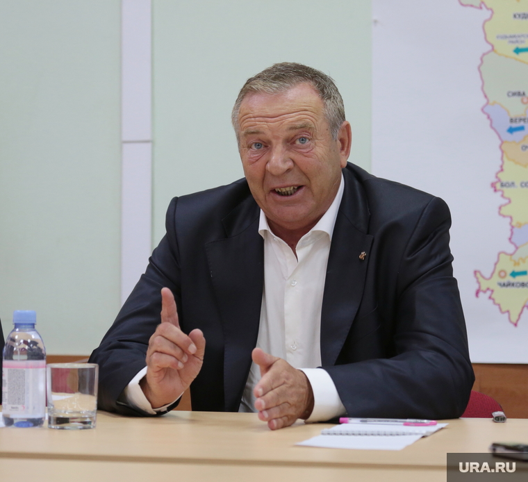 Кандидат в губернаторы Пермского края Александр Репин на пресс-конференции. Пермь, репин александр