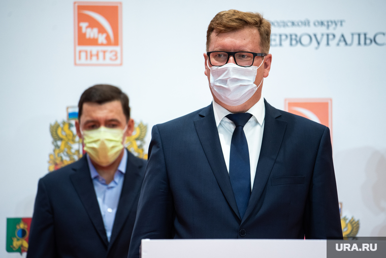 Рабочий визит губернатора Свердловской области на производственную площадку Первоуральского новотрубного завода (ПНТЗ). Свердловская область, Первоуральск, куйвашев евгений, кабец игорь