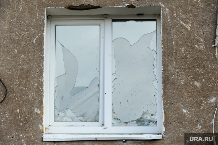 Поездка Алексея Текслера в Магнитогорск. Челябинская область, разбитое окно, руины, взорванный дом, карла маркса 164
