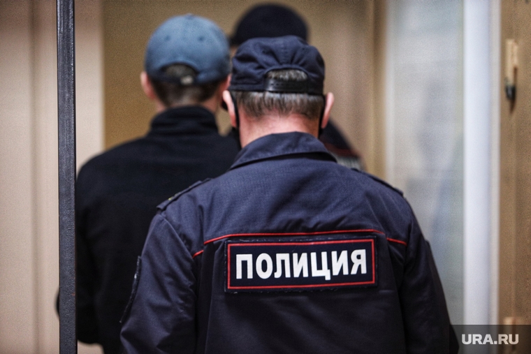 Оглашение приговора для Акулова Станислава. Курган, преступник, полиция