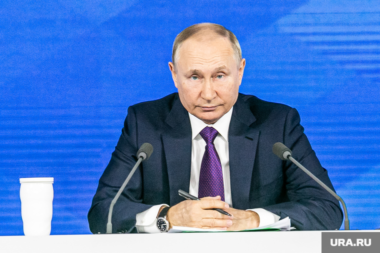 Семнадцатая ежегодная пресс-конференция президента РФ. Москва, портрет, путин владимир