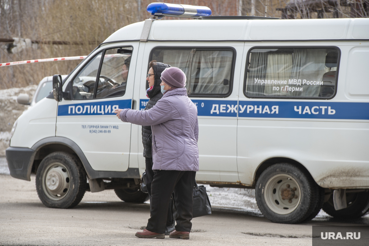 Проверка ложного минирования ул.Бригадирская 8. Пермь, происшествие, дежурная часть, ппс, полиция, 02, 112, оцепление чп