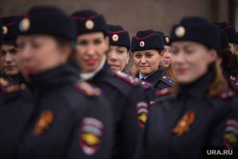 Генеральная репетиция парада Победы. Сургут, полиция, девушка в форме, репетиция парада