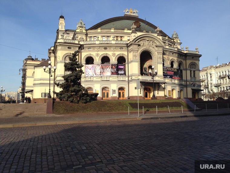 Украина Майдан Киев, национальный театр оперы и балета в киеве, киевский оперный театр