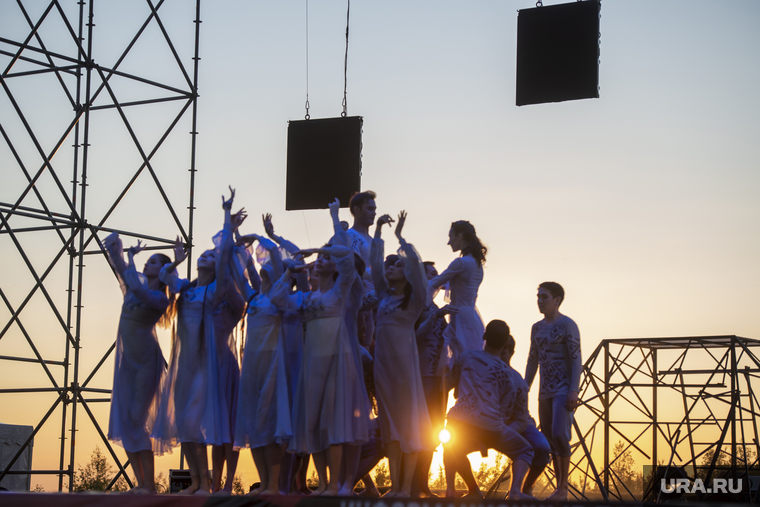 Башкирский оперный театр показал балет «Свет погасшей звезды» на закате