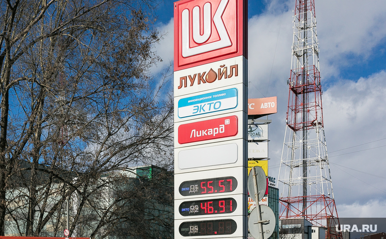 Цены на заправках. Тюмень, заправка, автозаправка, азс лукойл, азс, цены на бензин