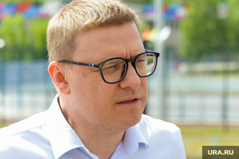 Алексей Текслер посетил воскресную школу и стройку бассейна в Карабаше. Карабаш. Челябинская область, текслер алексей