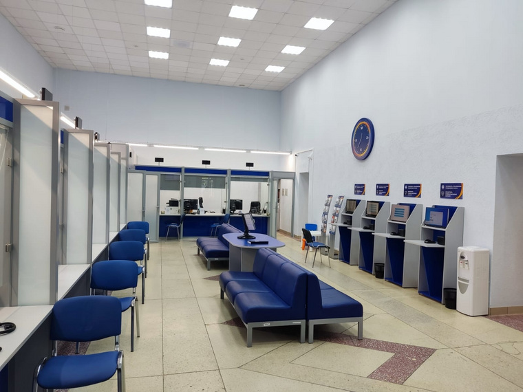 Офис оборудован удобными зонами ожидания и местами обслуживания