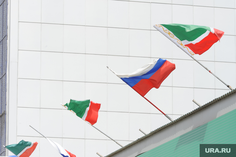 Чечня. Грозный
, чечня, грозный, флаги россии чечни