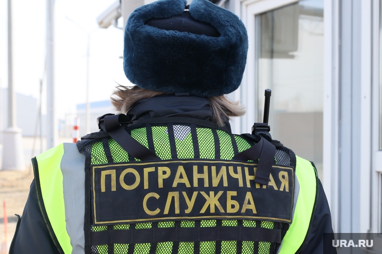 Российско-казахстанская граница. Курган, кпп, пограничная зона, пограничники, граница казахстана
