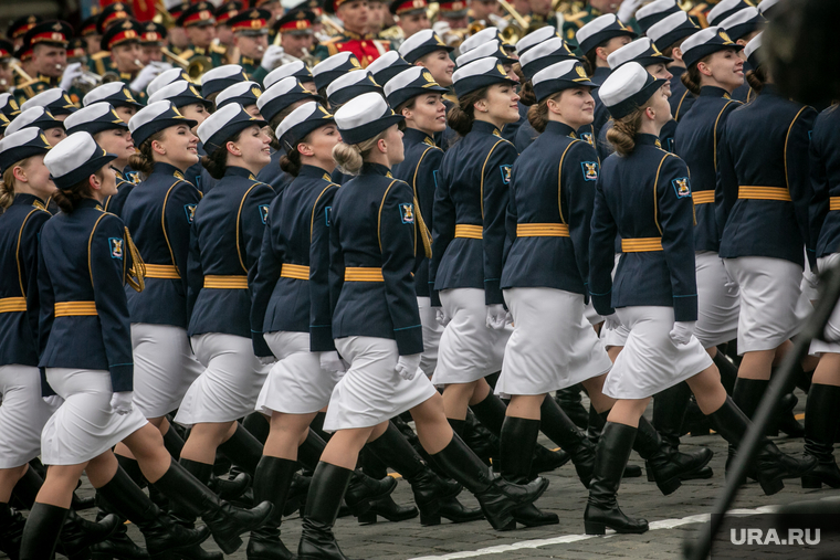 Парад Победы 2021 9 мая на Красной площади в Москве. Москва, армия, военные, девушки