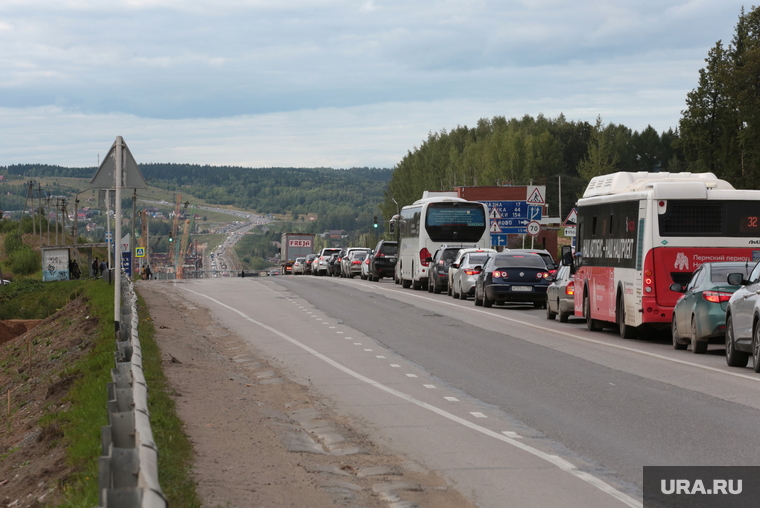 Автомобильная пробка на восточном обходе. Пермь, дорога, пробка автомобильная